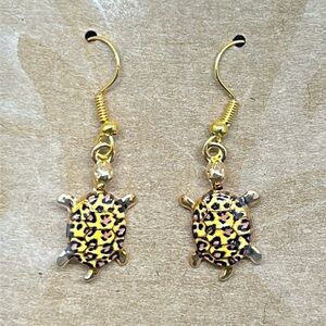 🔥🔥Turtle leopard print Earrings
